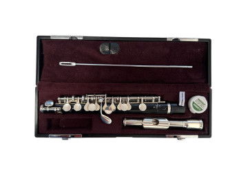 YAMAHA YPC32  OTTAVINO DA STUDIO IN RESINA CON TESTATA IN METALLO ARGENTATA YPC-32 OCCASIONE USATO IN GARANZIA 12 MESI